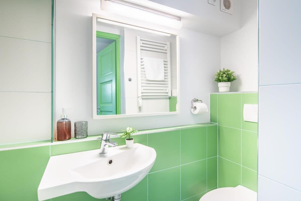 Very Central - Unique Design - New Studio บูดาเปสต์ ภายนอก รูปภาพ